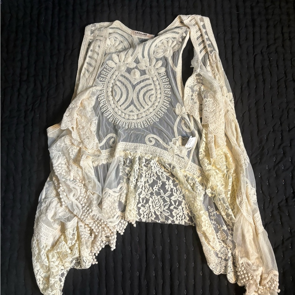 Cream lace duster OS